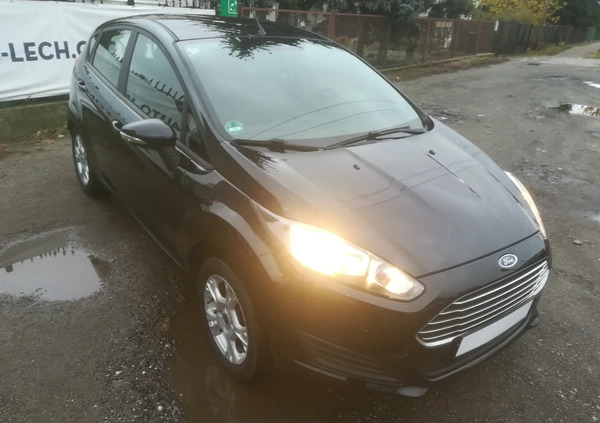 Ford Fiesta cena 24900 przebieg: 158700, rok produkcji 2014 z Bydgoszcz małe 154